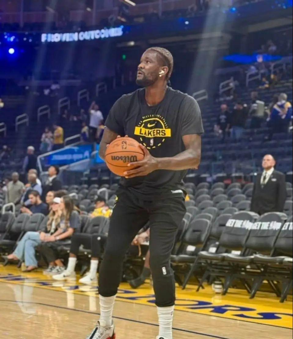 乐鱼登陆网站-太难了！数据全面落后，正负值-49+全队最差，艾顿，能硬一点吗？